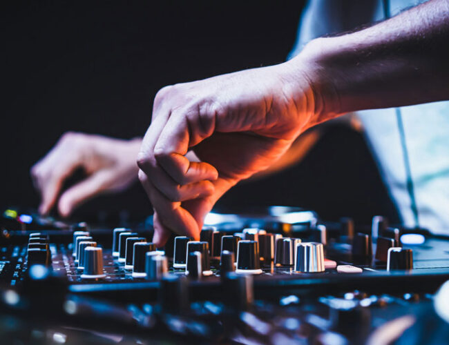 ‘’Crise na música eletrônica’’: até que ponto a cultura da noite está ameaçada?