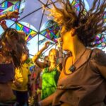 9 passos de dança da música eletrônica para você debochar nas festas