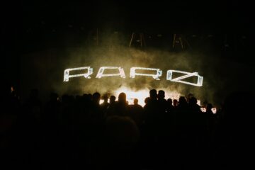 Raro Supernova celebra brilho da comunidade LGBTQIA+ no dia 20 de junho com música eletrônica