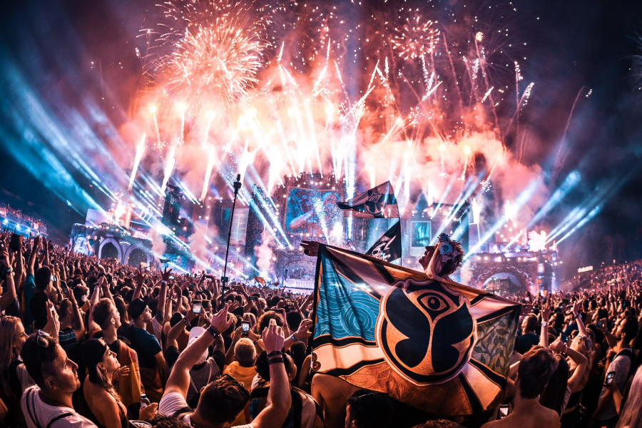 Tomorrowland One World Radio anuncia programa de TV semanal