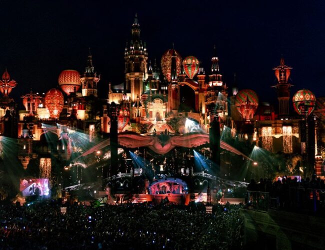 Você sonha em tocar no Tomorrowland? Festival abriu contest para DJs enviarem sets