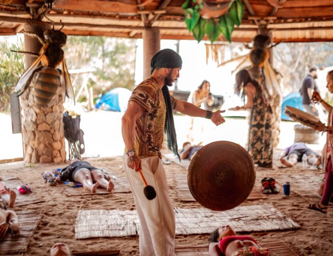 Música, cura e consciência: Terapias sonoras através do Sound Healing com Ivan Stone