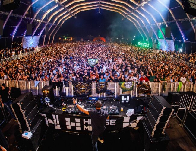 Após sold out em 2024, House Mag Festival retorna ao Surreal Park com 79 atrações e seis palcos, incluindo pista adaptada para surdos