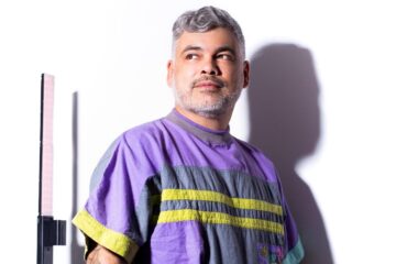Com data no Hï Ibiza e showcase da Cocada Music em Portugal, Leo Janeiro embarca para turnê europeia
