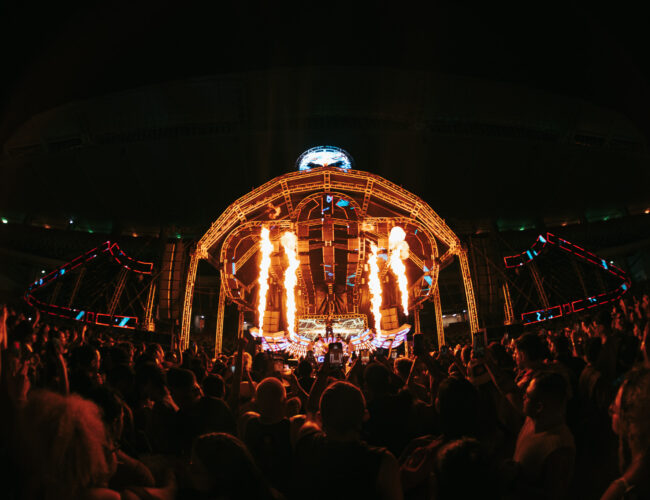 Megazord do tecnobrega: palco vira templo das aparelhagens paraenses que tomam conta do Psica 2025