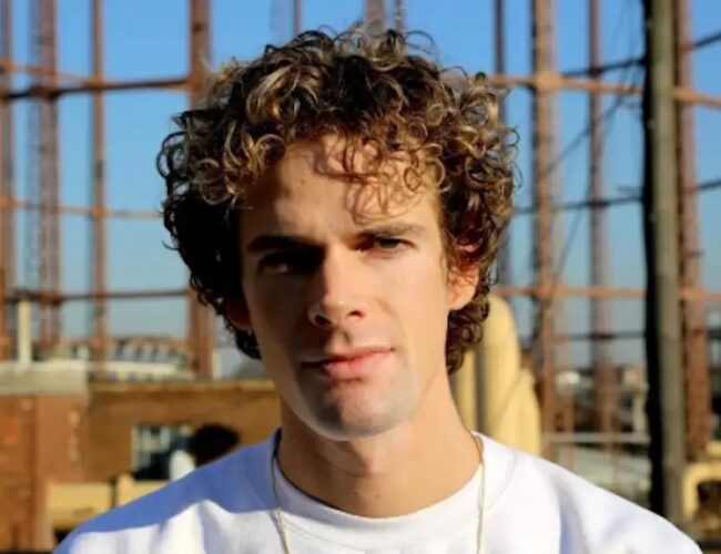 Blaise Bellville, CEO e fundador do Boiler Room, deixa o selo após polêmicas recentes