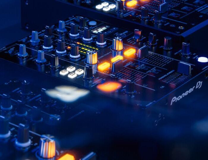 Serato DJ Pro 4.0.6 libera compatibilidade oficial com três mixers da Pioneer DJ