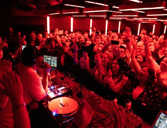 Da house europeia de Nick Curly ao drum & bass de DJ Marky e SOLAH: D-EDGE SP terá fim de semana de peso
